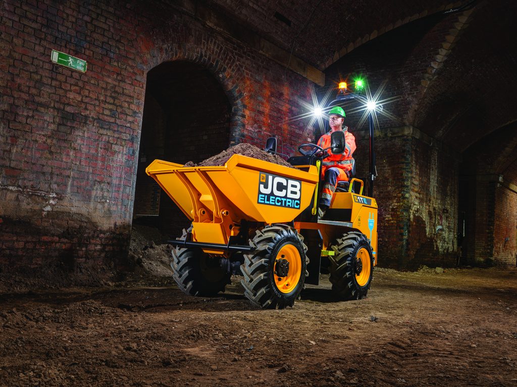 FIRST EVER JCB ELECTRIC SITE DUMPER Gunn JCB