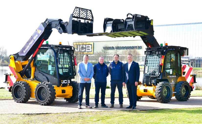 Gunn JCB Supplies First UK Rental Fleet of JCB Teleskids to Arnold Plant Hire